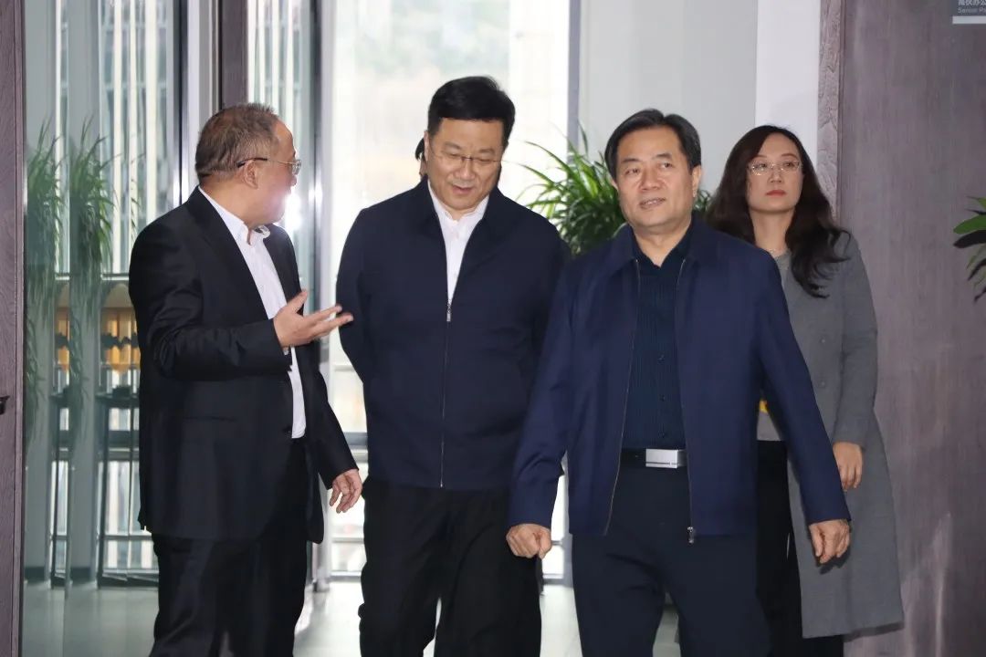 济南市中级人民法院党组副书记、副院长李杰到康桥律所参观交流