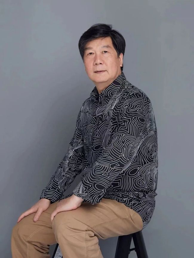 线条和色彩诉说着岁月的流转——蔡智陶瓷作品雅赏