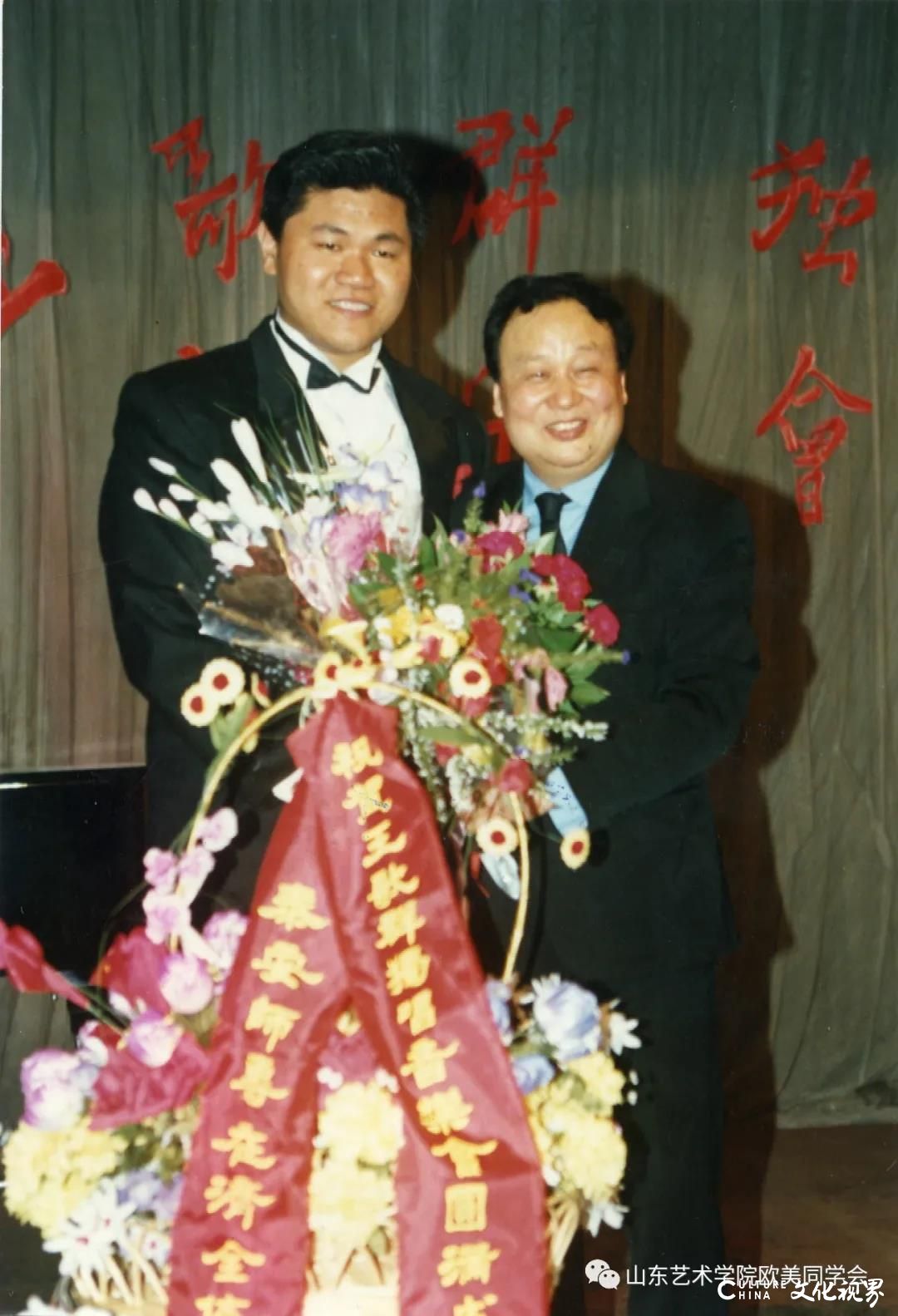 歌以言志，声高自远——专访山艺欧美同学会会长王歌群教授