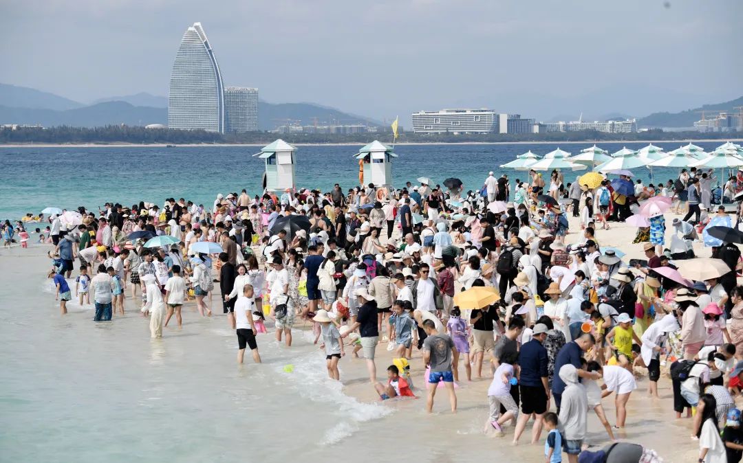春节游海南出岛成难题，新建一座跨海大桥究竟有多难？