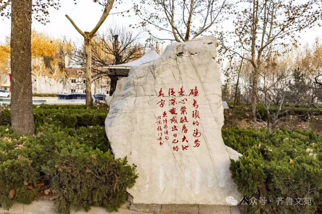 王传华：走近诗歌巨人桑恒昌