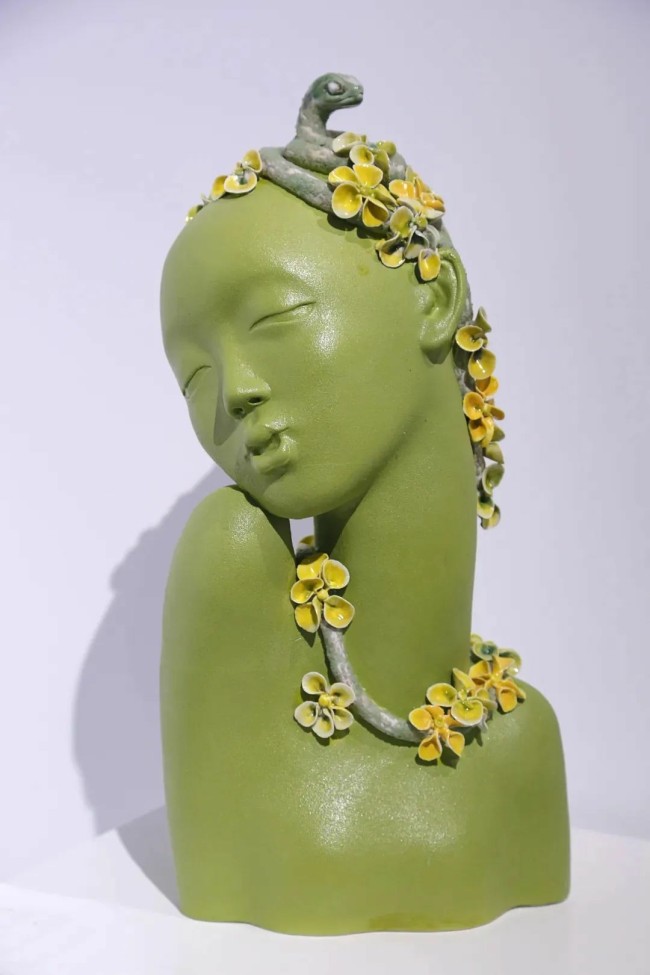 蔡梅之·展现都市生活压力下女性的柔美和坚韧丨中国当代陶瓷名家邀请展暨首届中国·宋庄陶瓷协会作品展