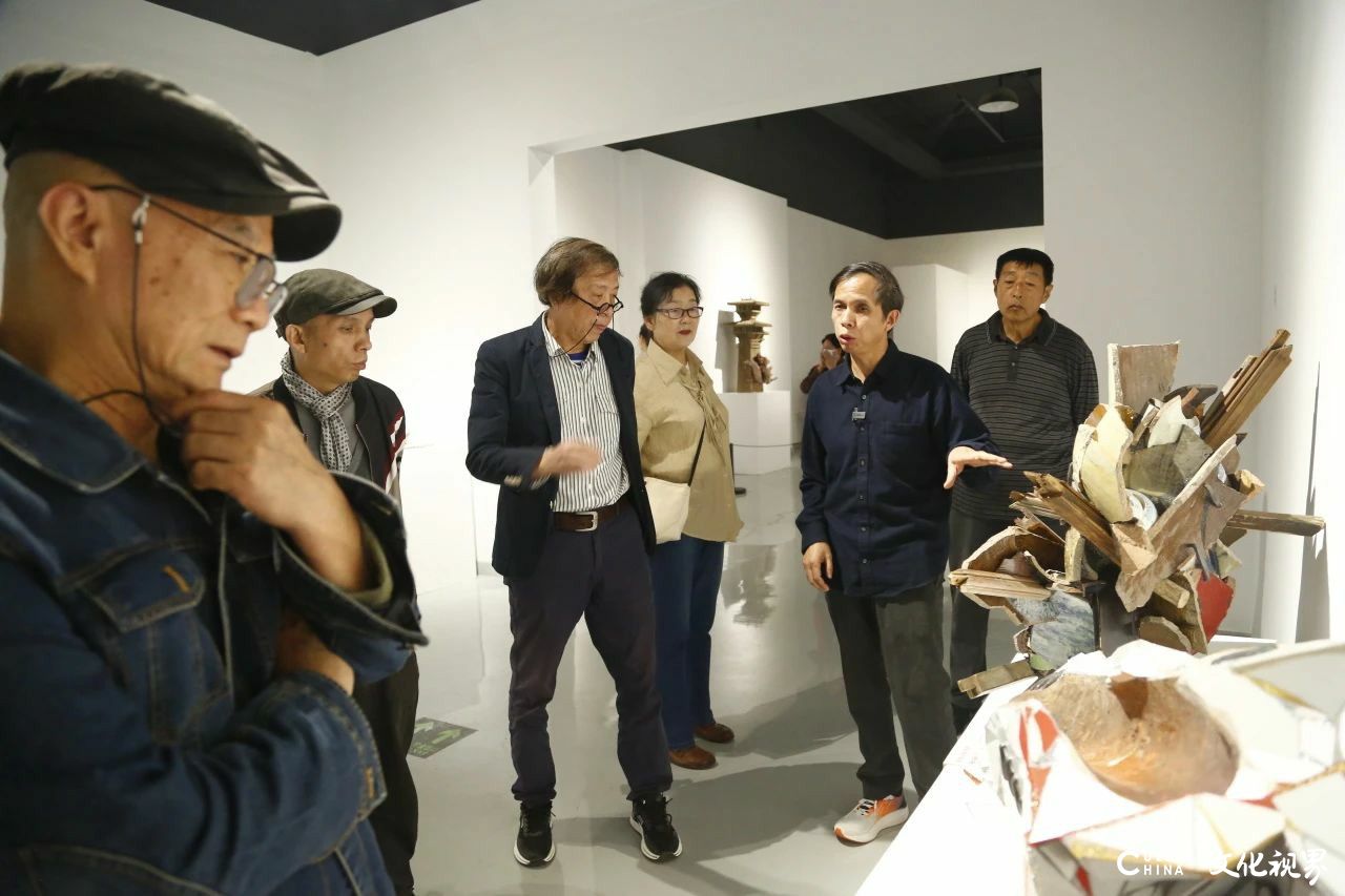 孟胡蝶·在“找碴对缝”中重构完整丨中国当代陶瓷名家邀请展暨首届中国·宋庄陶瓷协会作品展