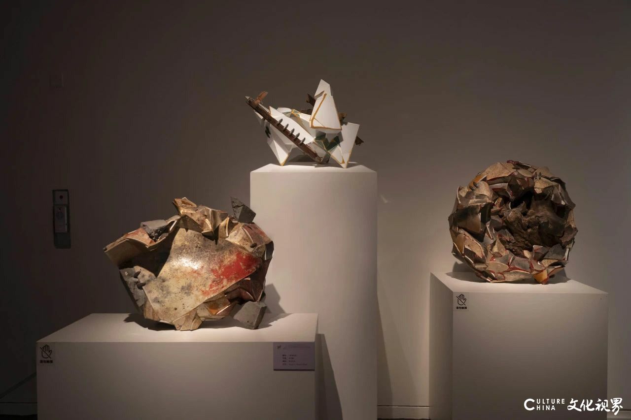 孟胡蝶·在“找碴对缝”中重构完整丨中国当代陶瓷名家邀请展暨首届中国·宋庄陶瓷协会作品展