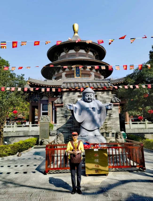 游览南宁青秀山，和舒建新一起到观音禅寺感受佛教历史和文化