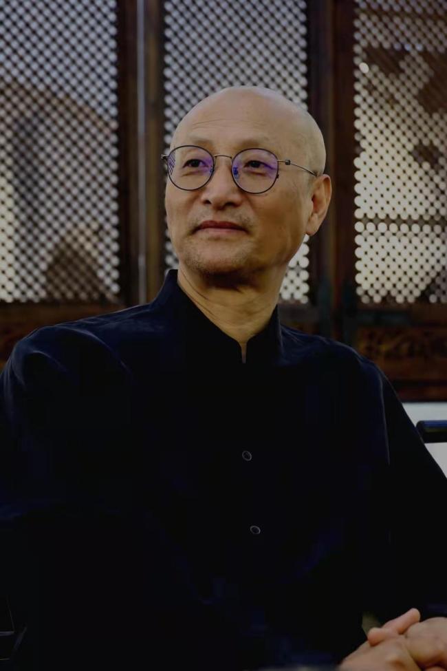 上海市文联第九次代表大会昨日召开，曾成钢当选为上海市文联副主席