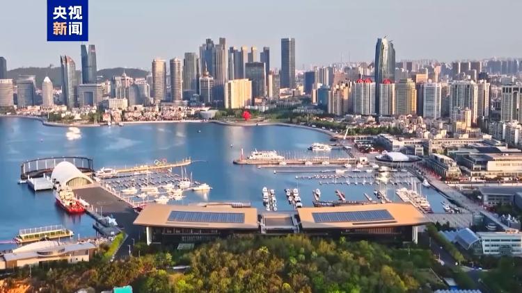 “电影 旅游”感受传统文化独特魅力——今年最大规模入境游欧洲旅行团昨日抵达青岛