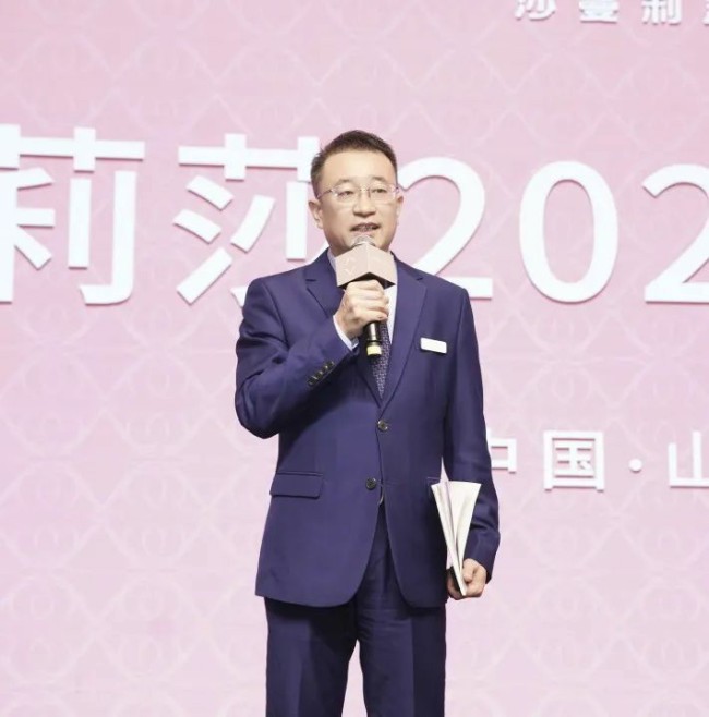 百台仪器，千万投资，万分美丽——莎蔓莉莎“2025春季年会”盛大开启