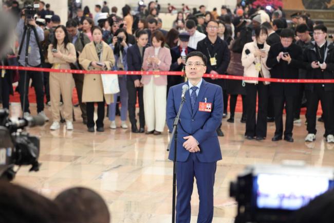 两会声音丨全国人大代表、海尔集团董事局主席周云杰：以高质数据构建智慧家庭大模型助力家电家居产业升级