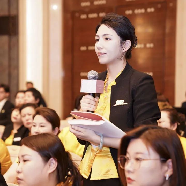 莎蔓莉莎“2025春季年会”｜六位精英登台分享，开启全员“头脑风暴”