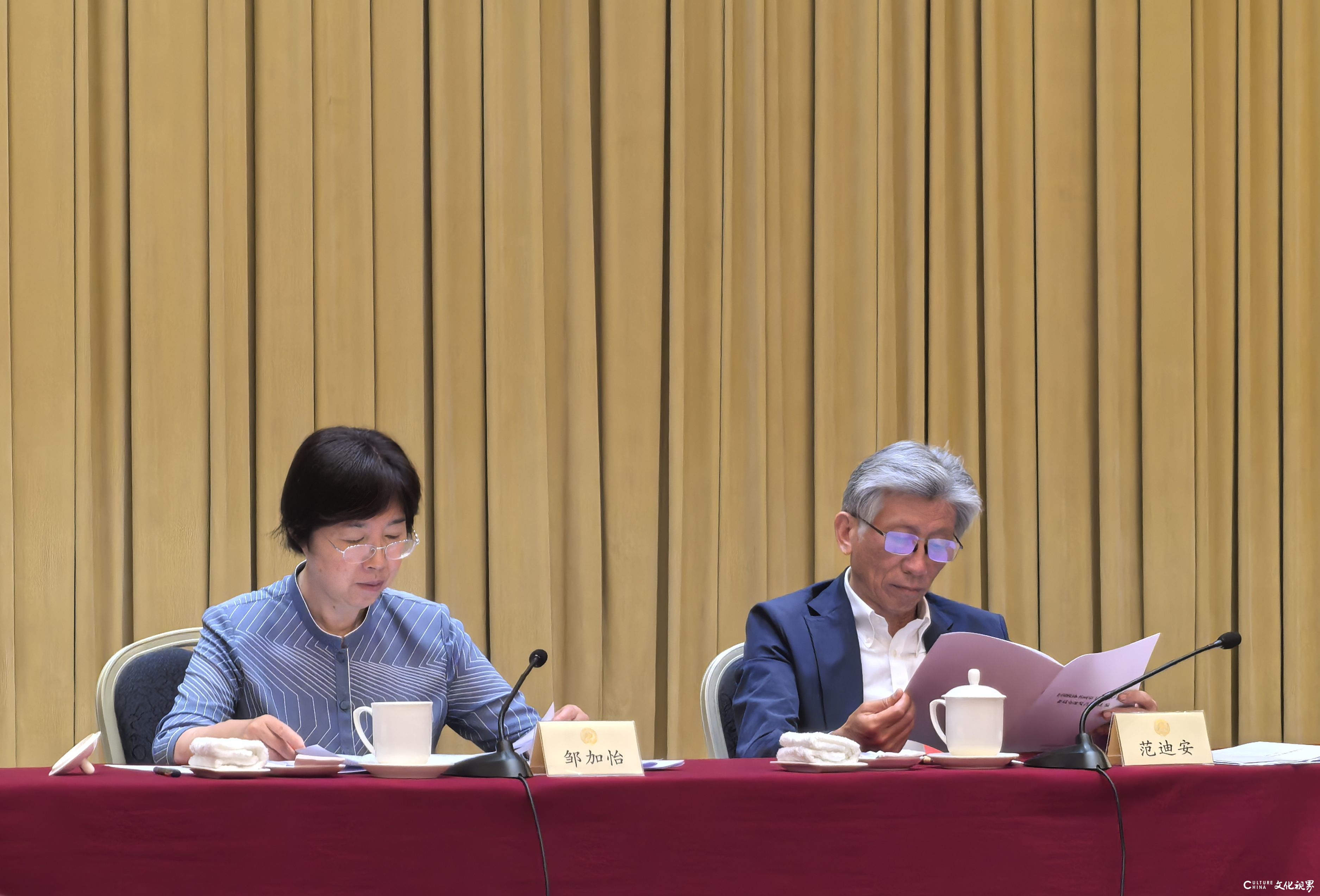 全国政协书画室书法美术作品展在京展出，民革中央画院院长孔维克参加活动