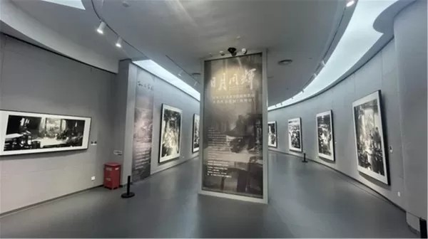 让传统水墨在展厅“活”起来 | “日月同辉——清华大学美术学院陈辉教授水墨作品江苏巡展”策展总结座谈会