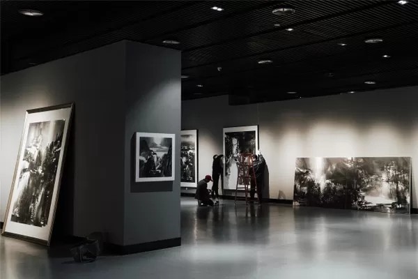 让传统水墨在展厅“活”起来 | “日月同辉——清华大学美术学院陈辉教授水墨作品江苏巡展”策展总结座谈会