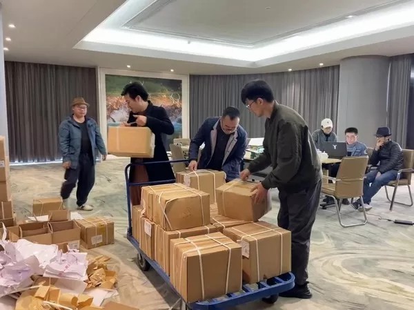 让传统水墨在展厅“活”起来 | “日月同辉——清华大学美术学院陈辉教授水墨作品江苏巡展”策展总结座谈会