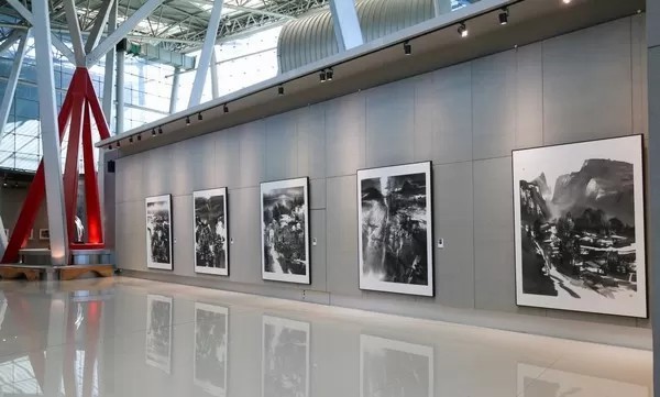 让传统水墨在展厅“活”起来 | “日月同辉——清华大学美术学院陈辉教授水墨作品江苏巡展”策展总结座谈会