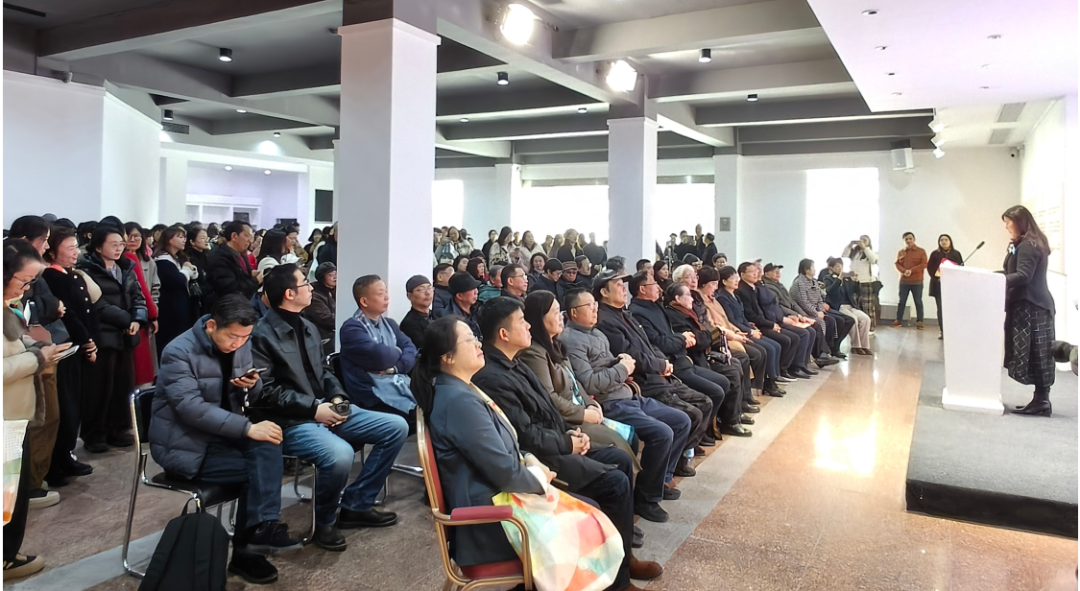 湖北省女美术家协会成立，谢晓红当选会长
