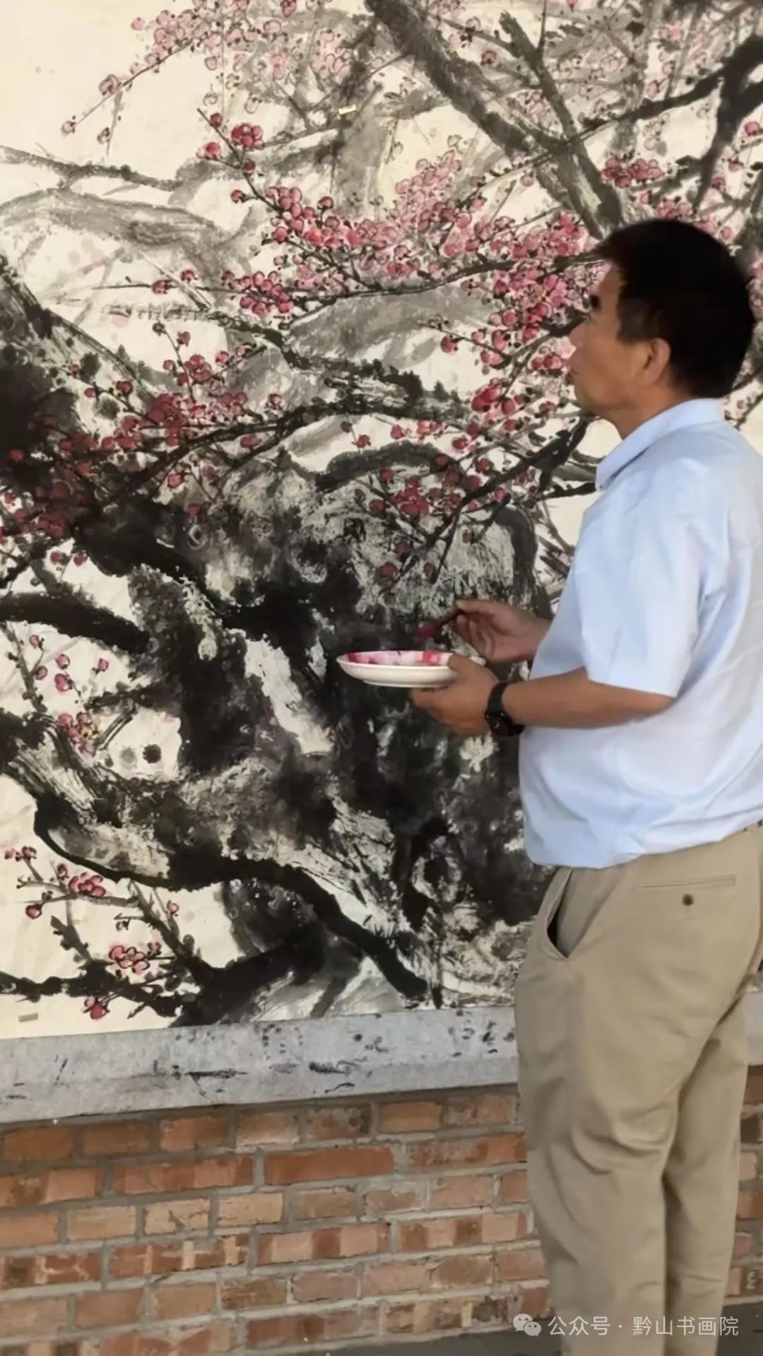 岳黔山·《永平元梅》 | 用墨淋漓潇洒，用笔老辣遒劲，尽显梅花的韧性与鲜活的生命力