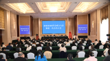 威海荣成市油画学会昨日成立，许青当选为学会主席