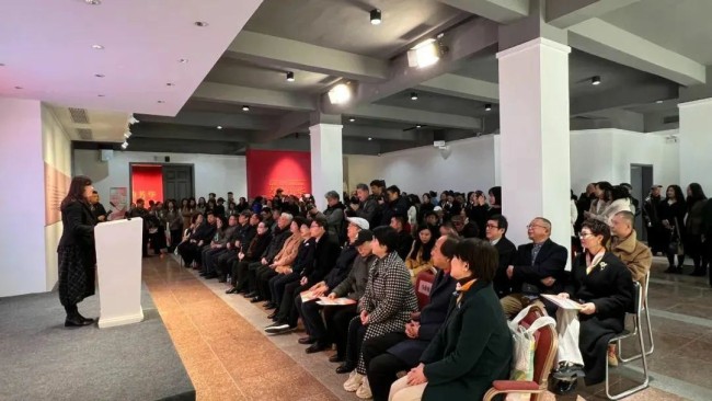 “楚韵芳华——首届湖北省女美术家作品展”在湖北省美术院美术馆开展，展期至3月23日