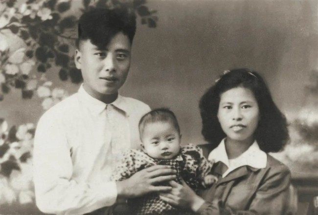 与时代同行——孔维克和他的艺术人生