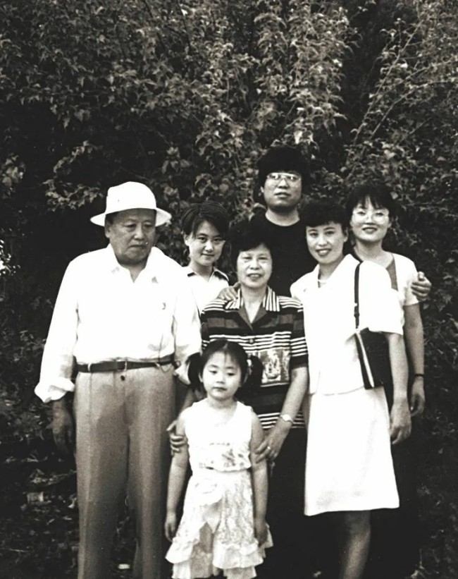 与时代同行——孔维克和他的艺术人生