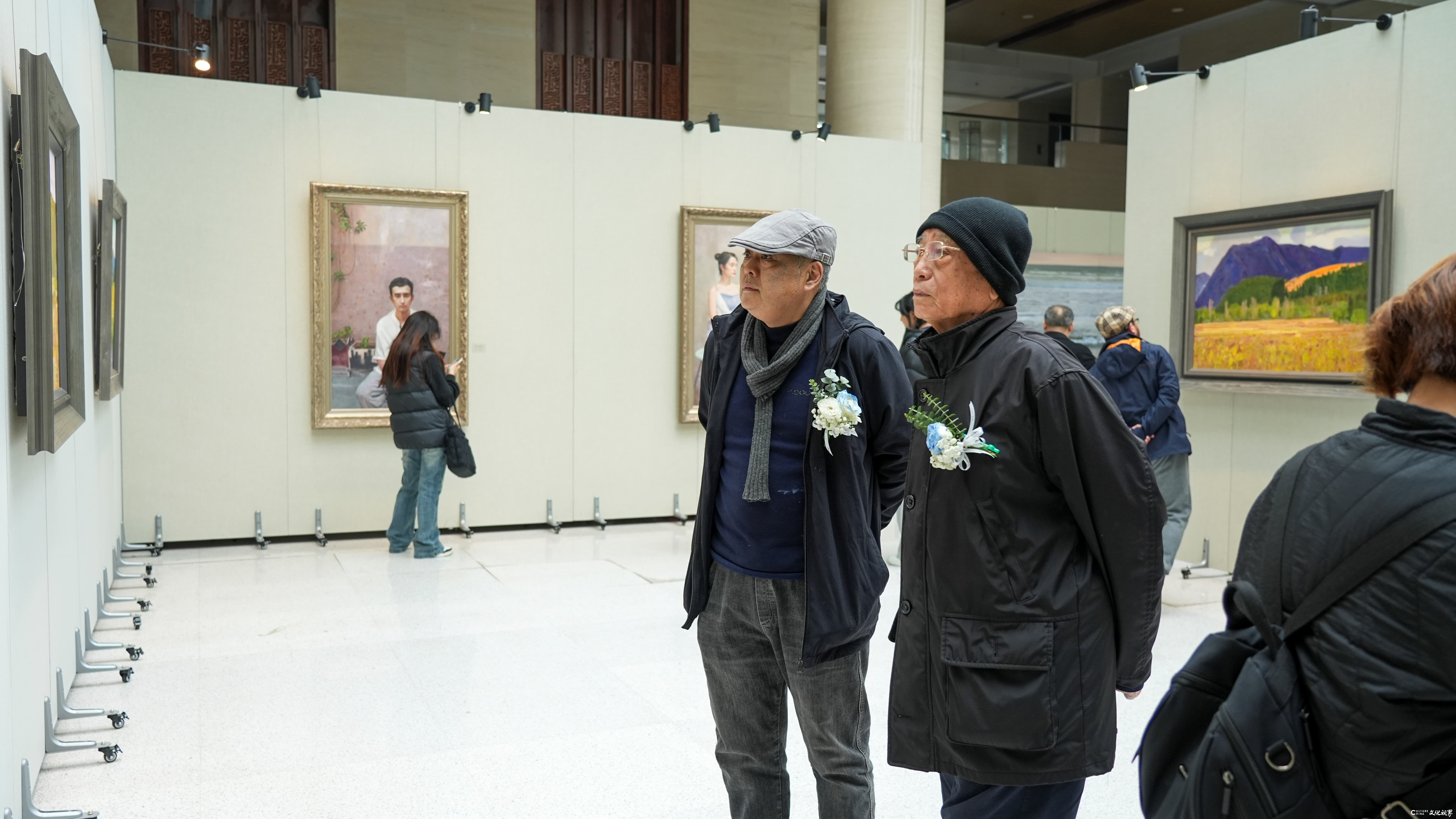 “看见——王力克油画作品展” 昨日在山东大学开幕