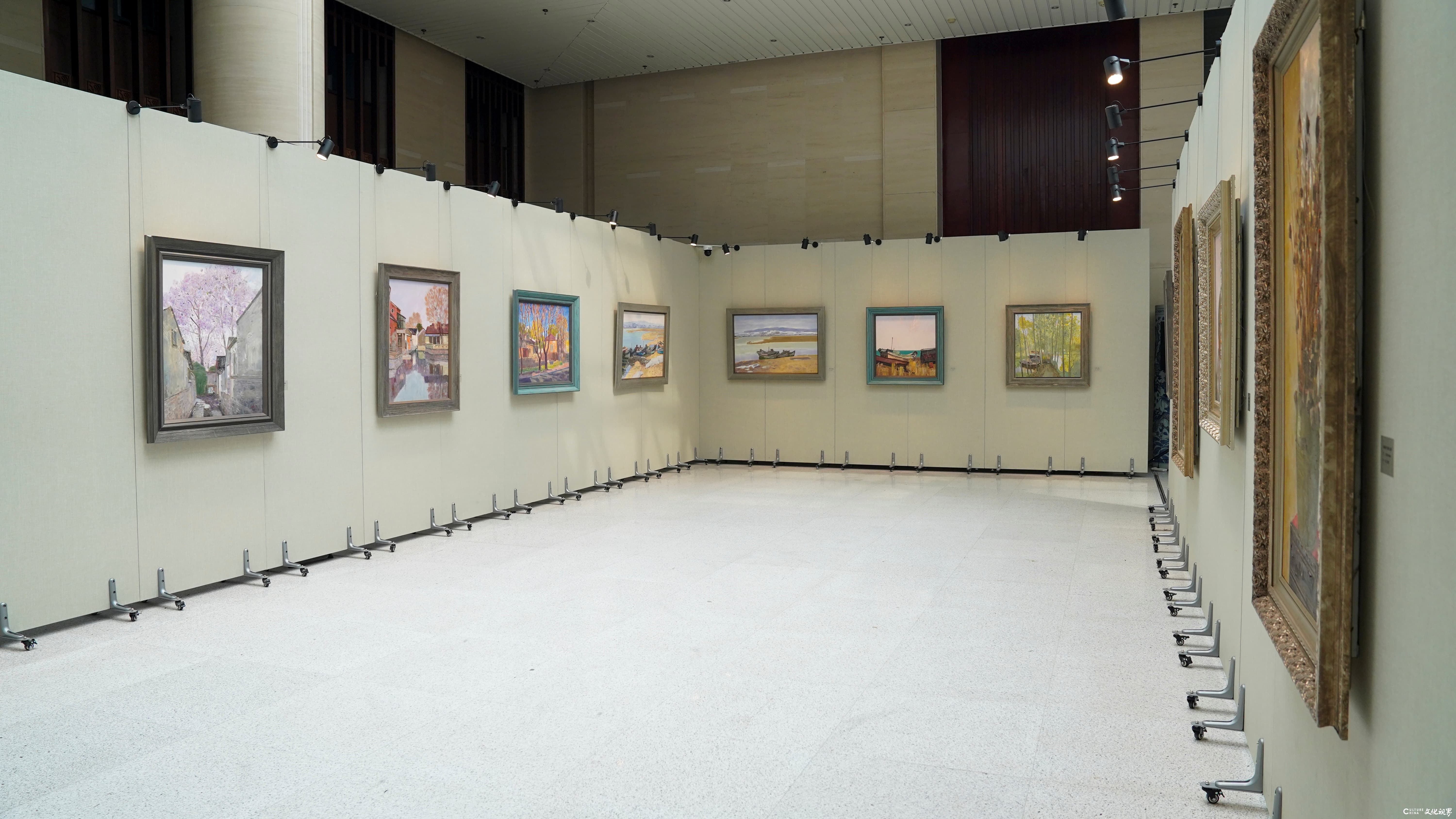 “看见——王力克油画作品展” 昨日在山东大学开幕
