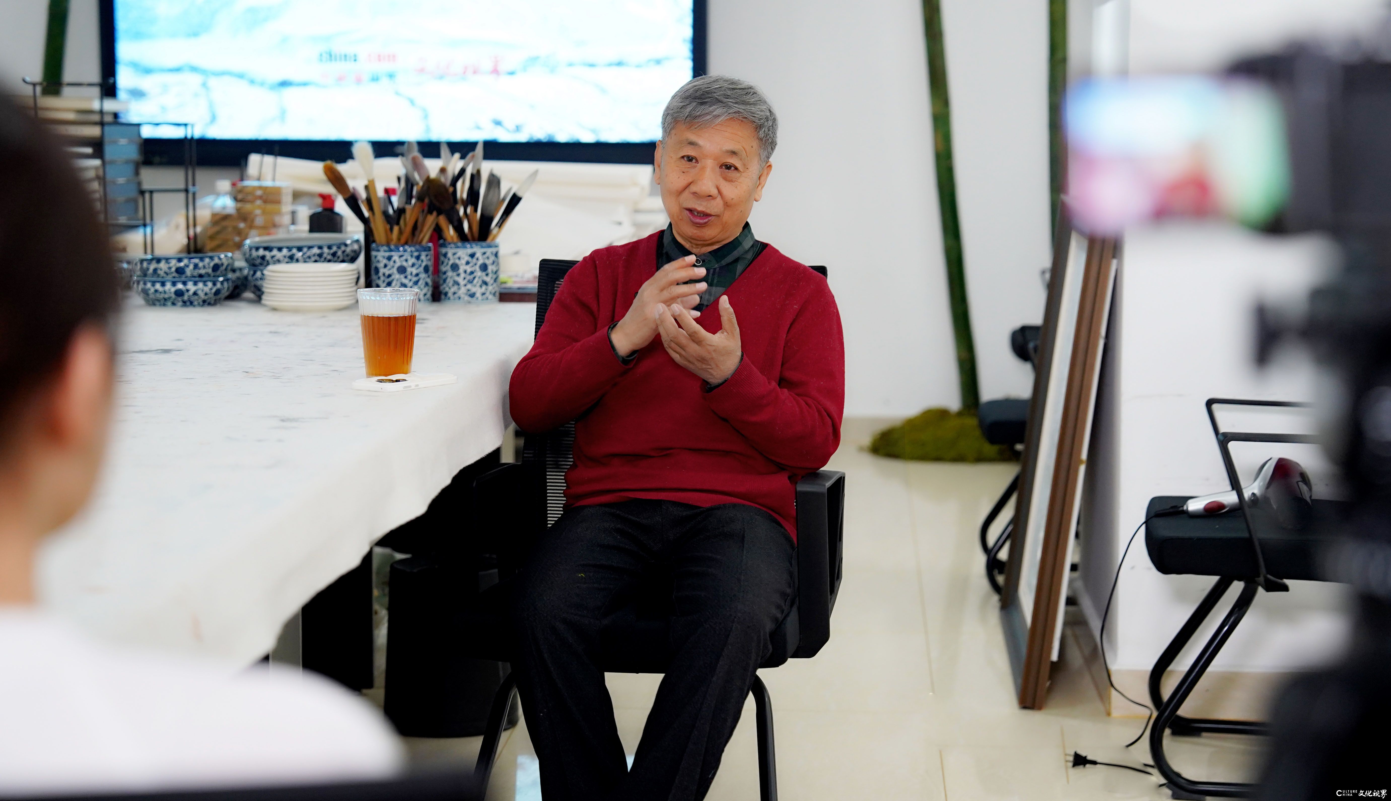 走向无边的大地——著名艺术家王刚走进文化视界