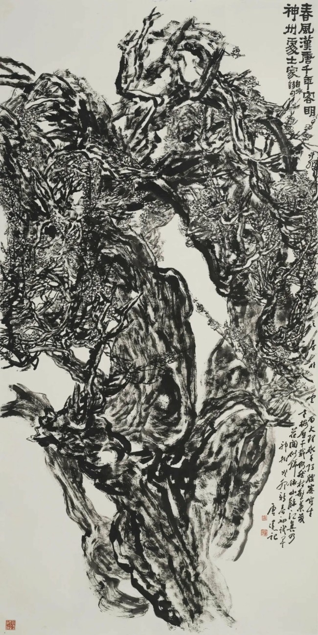 古梅召唤诗情，诗情辉映画意——唐建以写意笔墨描绘古梅野气、昂扬的生命力