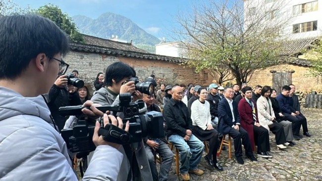 3月20日前可报名——党震应邀担任导师的“途画大理·山水圈第四期写生公益班”开启学员招募
