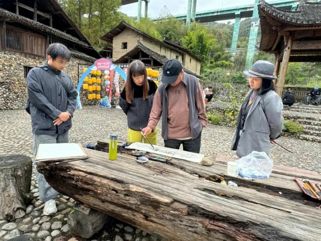 3月20日前可报名——党震应邀担任导师的“途画大理·山水圈第四期写生公益班”开启学员招募