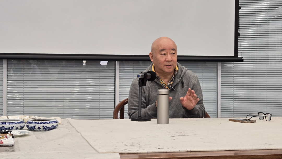 范扬教授为中国传媒大学中国画博士生作“守正创新——骨法用笔之古往今来”专题讲座