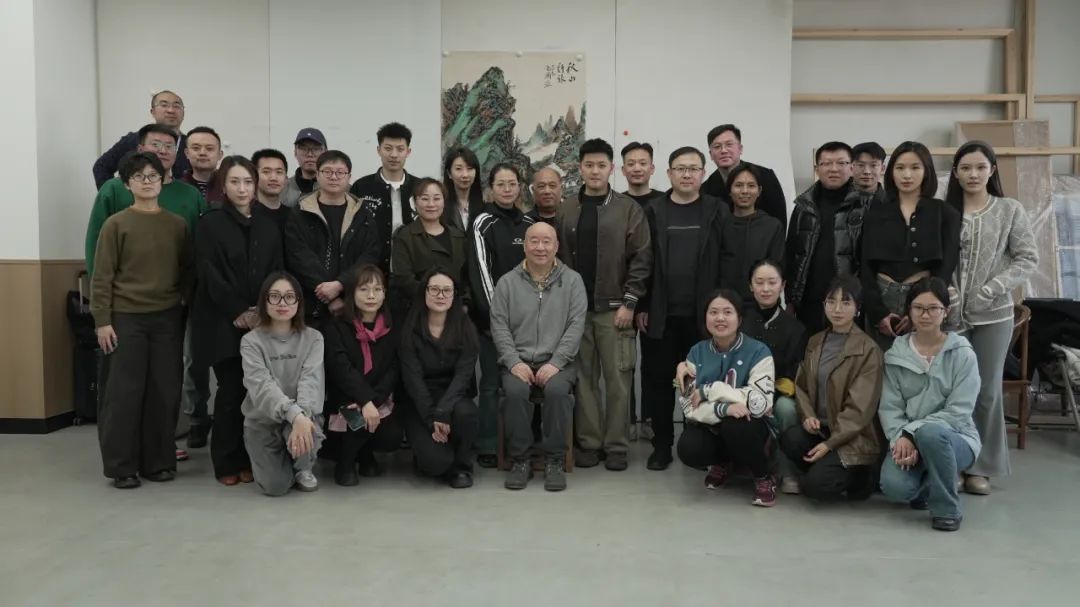 范扬教授为中国传媒大学中国画博士生作“守正创新——骨法用笔之古往今来”专题讲座
