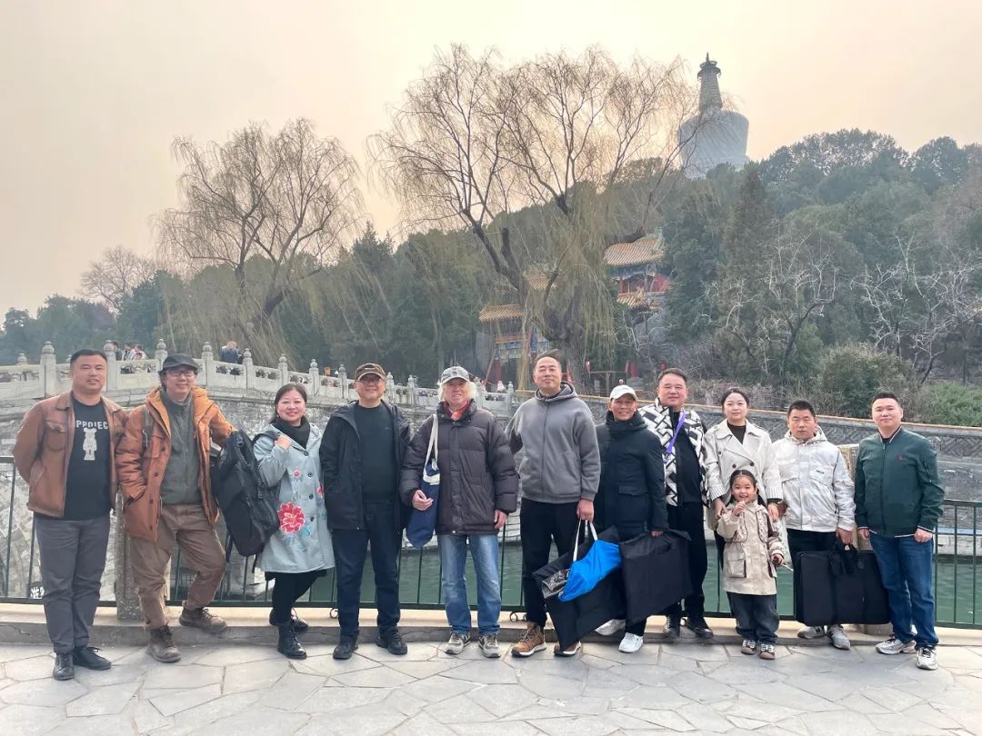 李伟·北京园林写生记｜墨色经纬间的时空对话