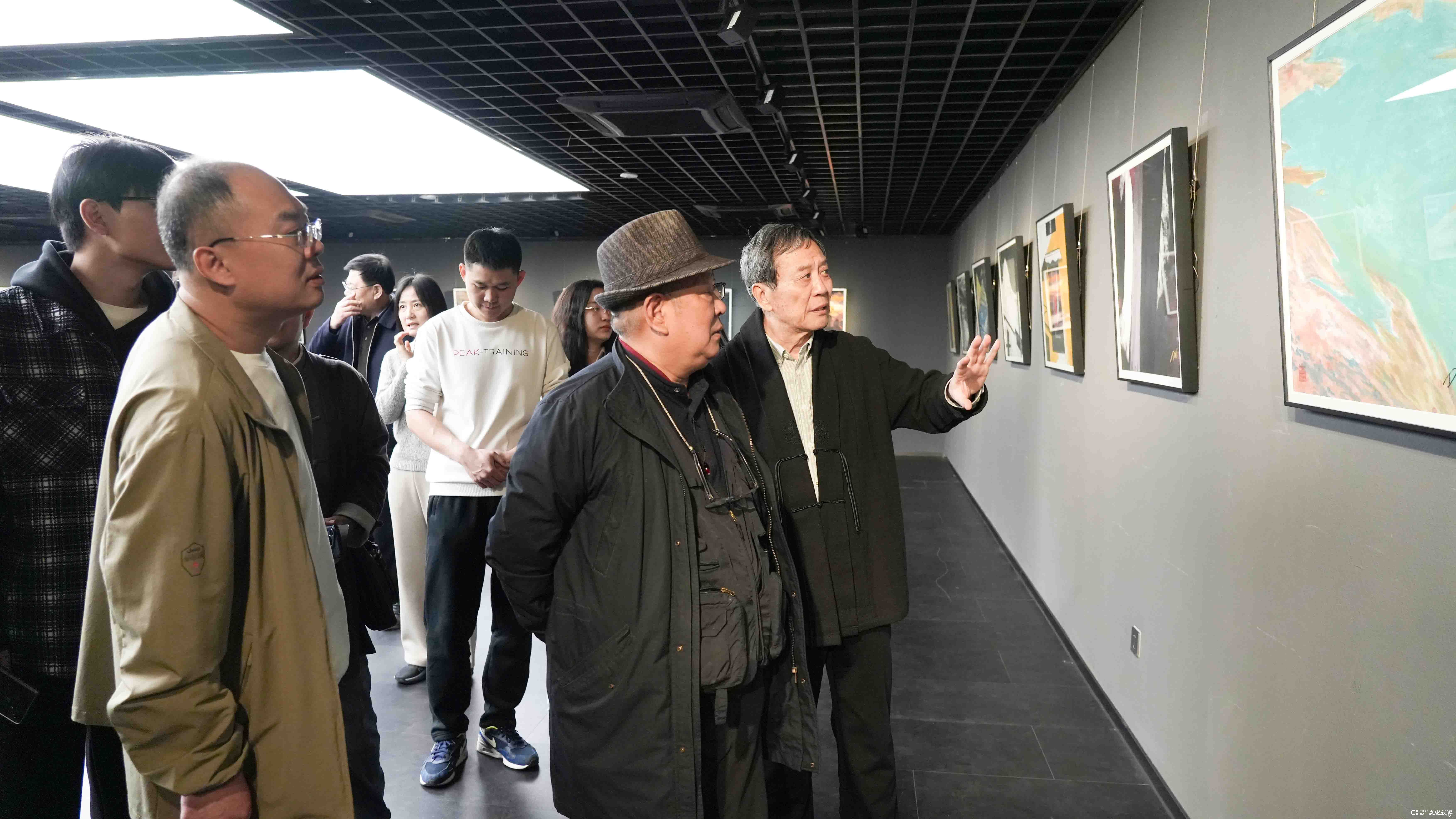 “流金岁月——杜仲增从艺70年书画印作品回顾展”昨日在济南开幕