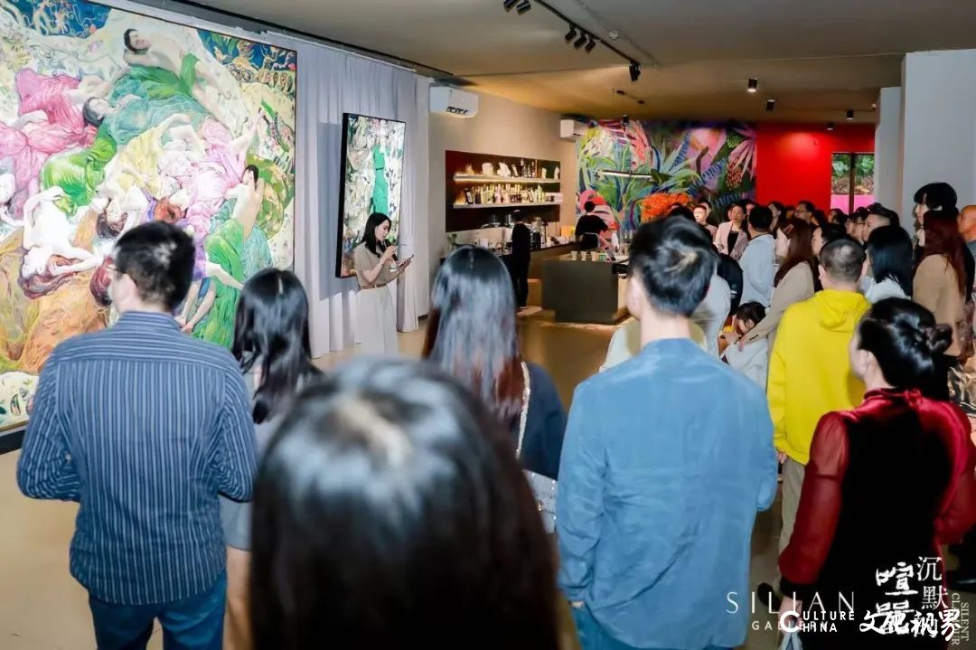 “沉默的喧嚣——戴平均个展”昨日在广州开展