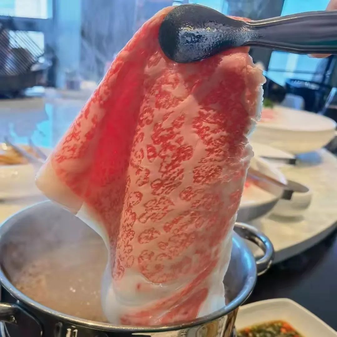 来和牛先生赴一场与春日的约会，享受大自然的馈赠