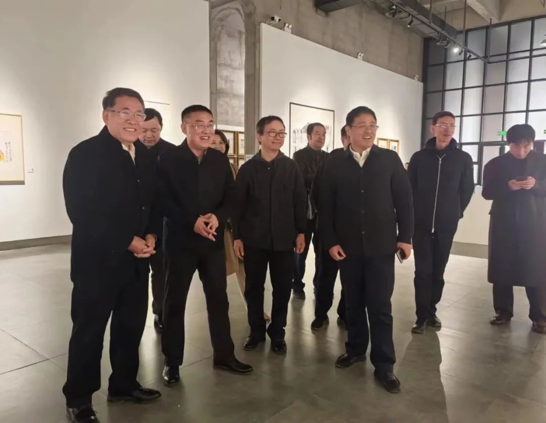 文化和旅游部副部长卢映川、中国艺术研究院院长周庆富一行到中国艺术研究院油画院调研并观展