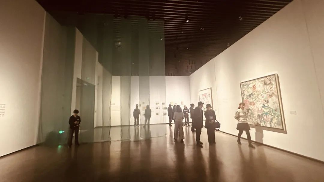 风起笔墨 舞动心灵——张培成“不舍微风”艺术展在上海展出中