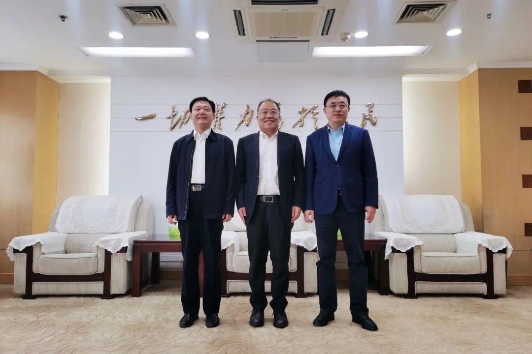 康桥首席合伙人张巧良受邀为济南历下区人大常委会作十四届全国人大二次会议精神专题辅导报告