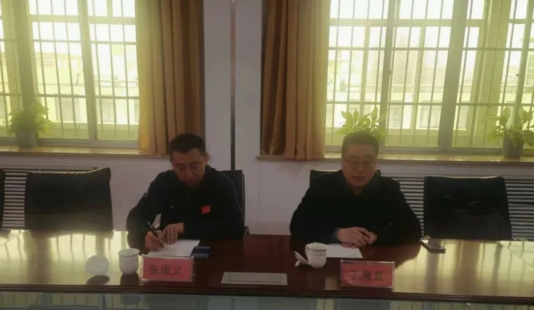 青岛莱西市职业教育中心学校与中汽院凯瑞检测认证（重庆）有限公司、北京百校千企科技有限公司共同签订产教融合战略合作协议