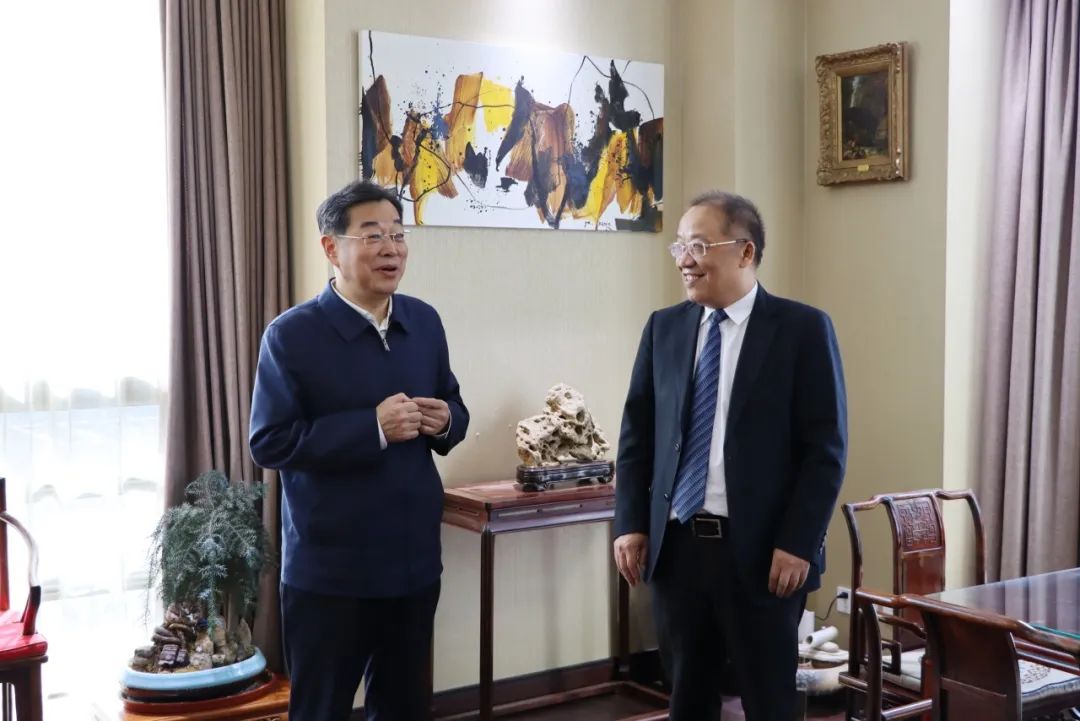 山东省人大常委会副主任、党组书记杨东奇莅临康桥律所走访联系全国人大代表张巧良并调研