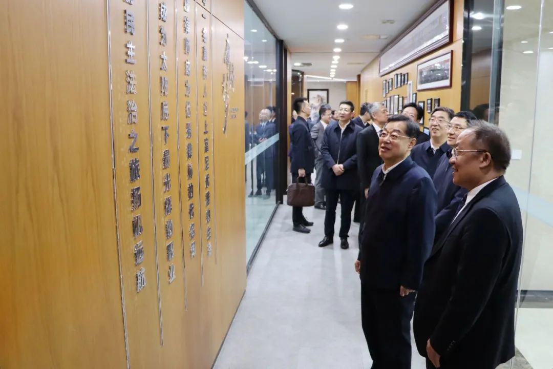 山东省人大常委会副主任、党组书记杨东奇莅临康桥律所走访联系全国人大代表张巧良并调研