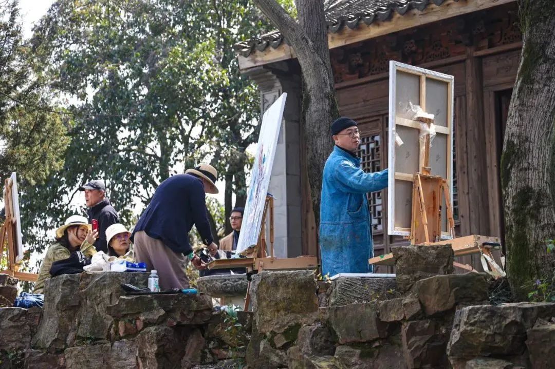 “世界看无锡、‘油’你更精彩一一2024中国油画名家写生作品展”在无锡隆重开幕