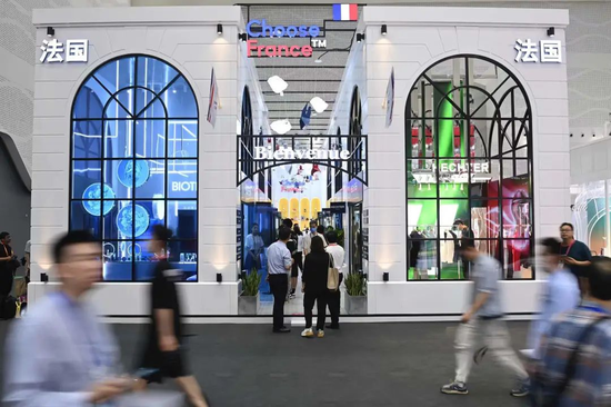 千余款新品首发首秀，第三届中国国际消费品博览会发出什么信号？