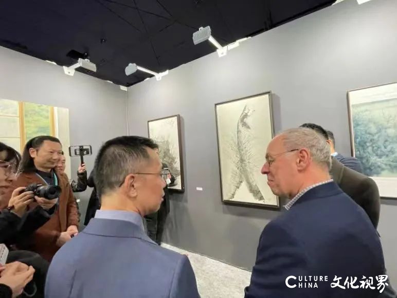 艺术家蔡小松荣获法国巴黎艺术沙龙绘画类“评审团银奖”