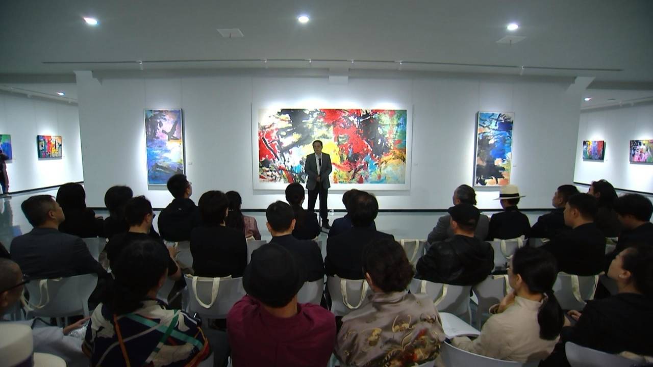 “形式的自觉——唐承华艺术展”在嘉兴开幕，开启色彩的觉醒