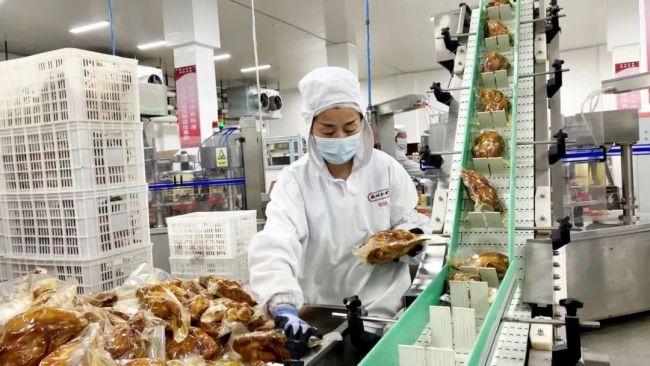 彰显民族企业担当，德州扒鸡首批20万元扒鸡产品驰援上海