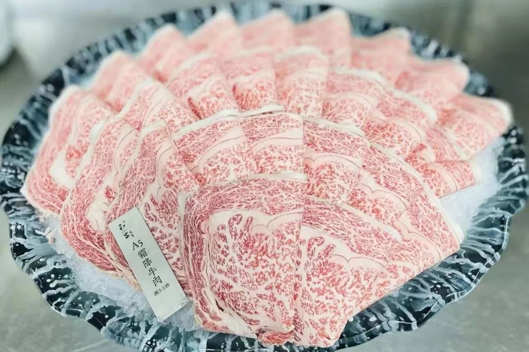 重启堂食，和牛先生的顶级雪花牛肉今起与您欣喜重逢