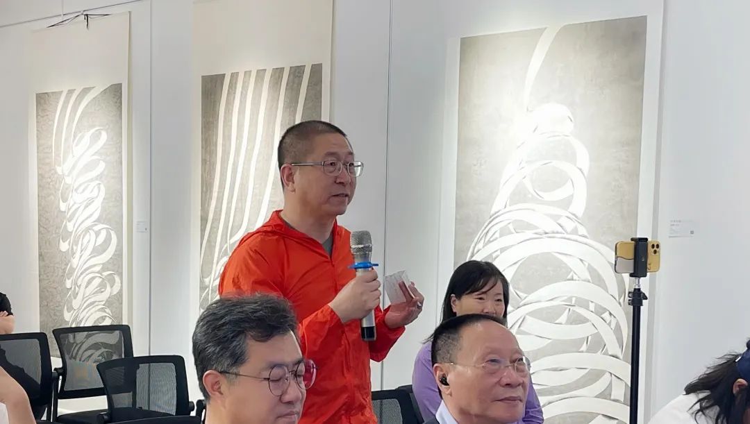 “非常水墨 ——当代女艺术家五人展”昨日在武汉开幕，将持续至6月10日